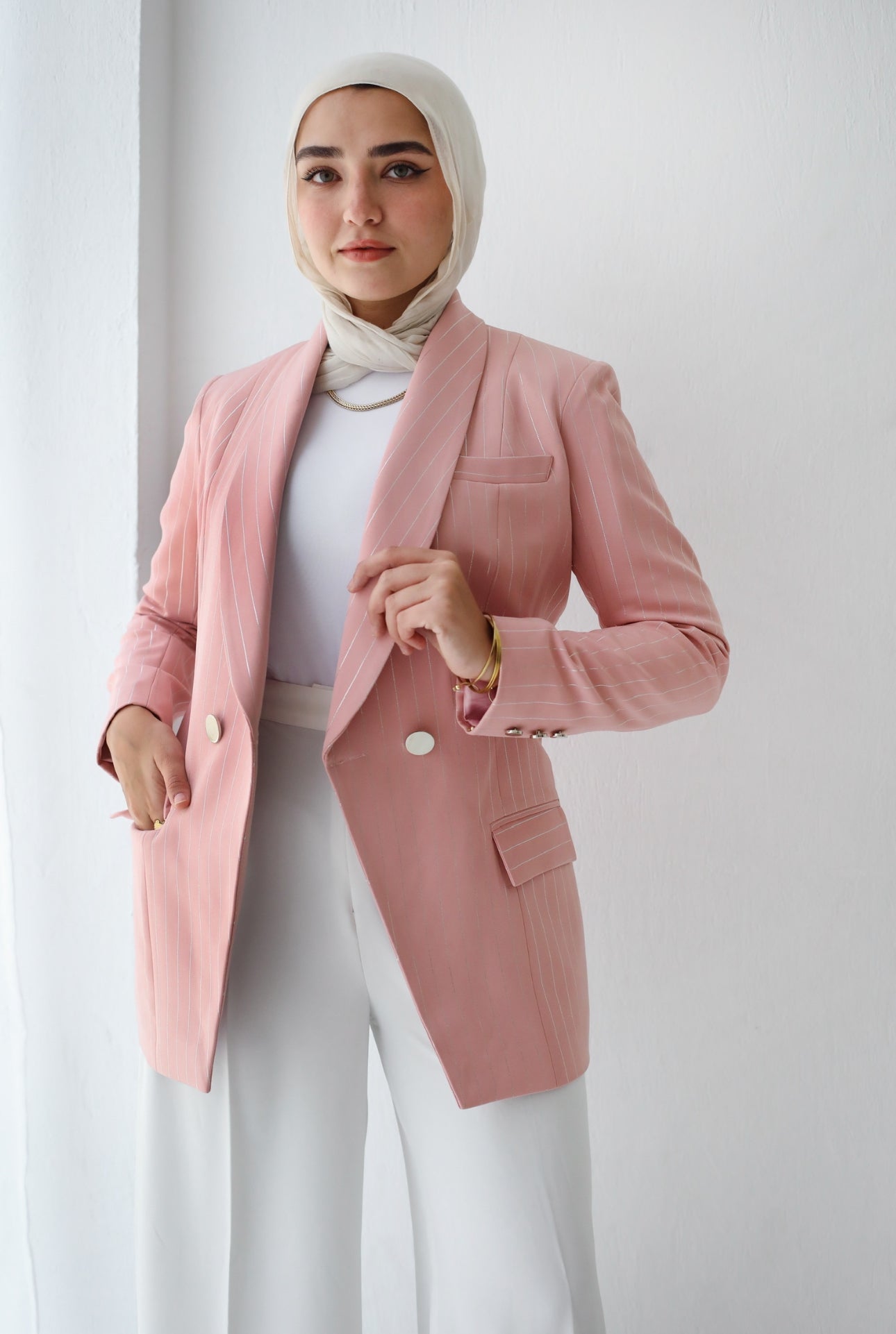 Mo House Shiny Blazer