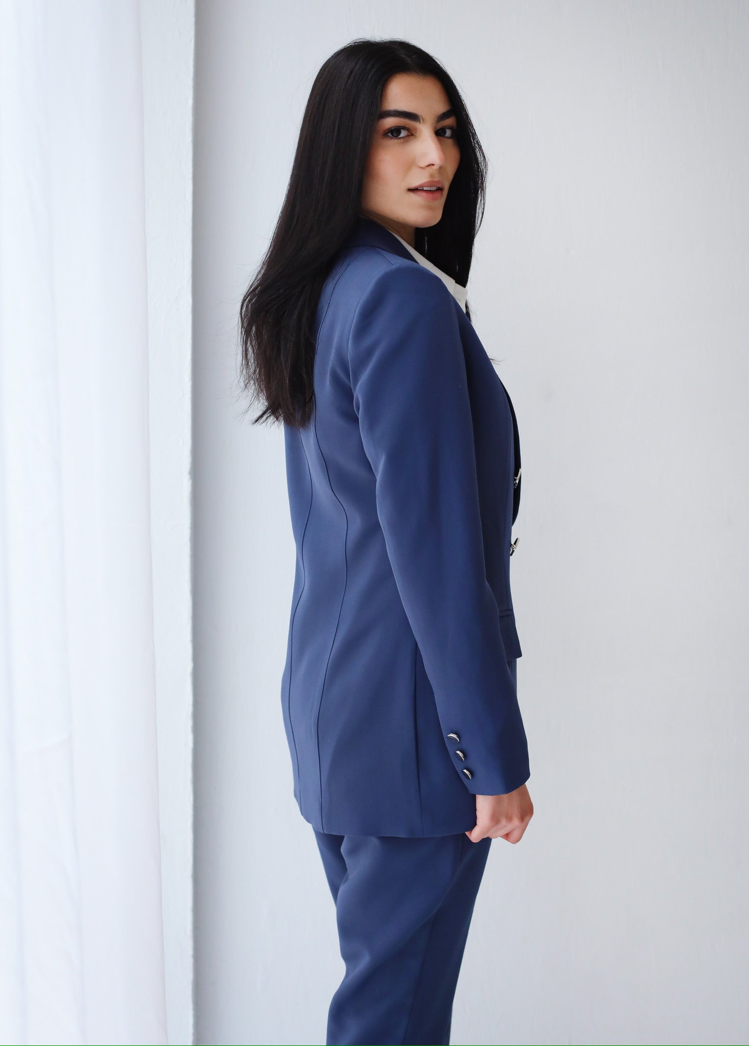 Elite Navy Blue Long Sleeves Suit
